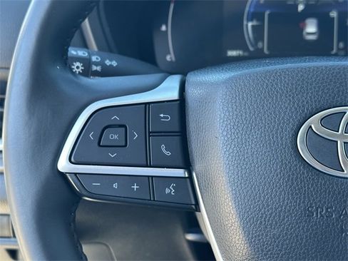 Certified 2024 Toyota Grand Highlander XLE image 12