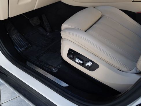 Used 2021 BMW X5 xDrive40i w/ Premium Package image 14