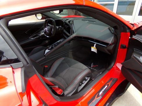Used 2026 Chevrolet Corvette Z06 RWD image 38