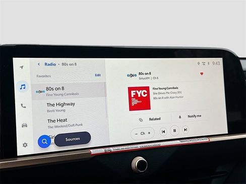 New 2025 Toyota Crown Signia image 15