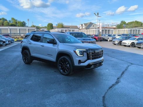 New 2026 GMC Terrain Elevation w/ Elevation Premium Package AWD/4WD image 3