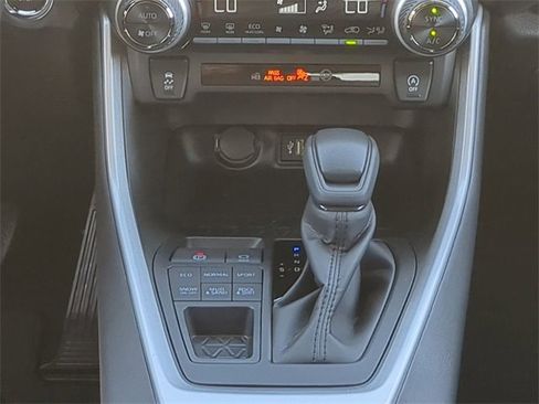 New 2025 Toyota RAV4 XLE image 19