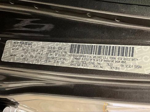 Used 2020 Jeep Gladiator Rubicon w/ Trailer Tow Package image 19