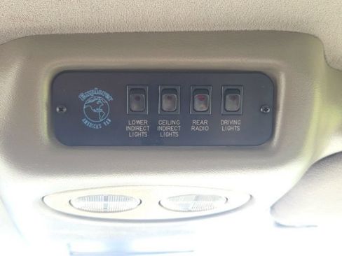 Used 2002 GMC Savana 1500 w/ SLE Marketing Option Pkg 3 RWD image 32