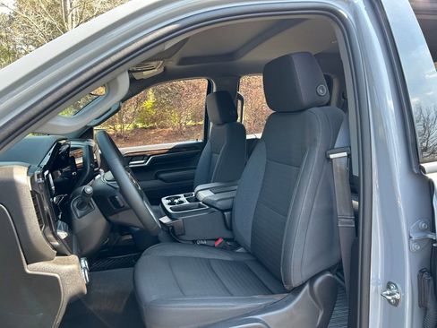 Used 2024 GMC Sierra 1500 Elevation image 30
