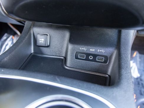 Used 2020 Dodge Durango SXT w/ 3rd Row Seating Group RWD image 26