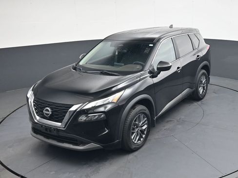 Used 2023 Nissan Rogue S FWD image 35