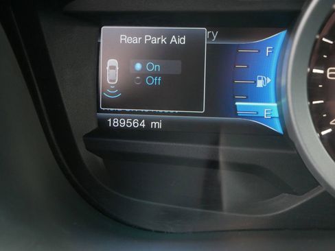 Used 2015 Ford Explorer XLT w/ Equipment Group 202A AWD/4WD image 30