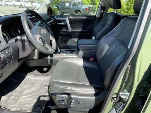Used 2022 Toyota 4Runner Limited AWD/4WD image 17