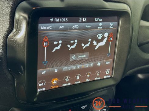 Used 2022 Jeep Renegade Latitude w/ Convenience Group image 15