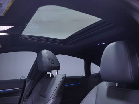 Used 2023 BMW i4 eDrive35 w/ Premium Package image 8