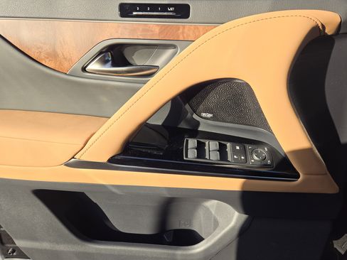 New 2026 Lexus LX 600 4WD w/ Accessory Package (2T) image 16