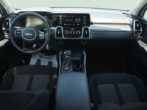 Used 2023 Kia Sorento LX FWD image 20
