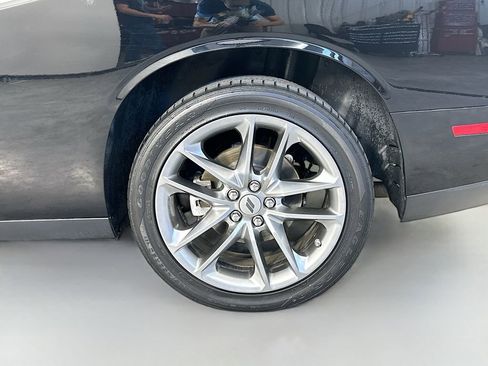Used 2023 Dodge Challenger GT AWD/4WD image 33