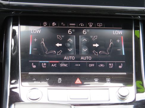 Used 2023 Audi Q7 3.0T Prestige image 30