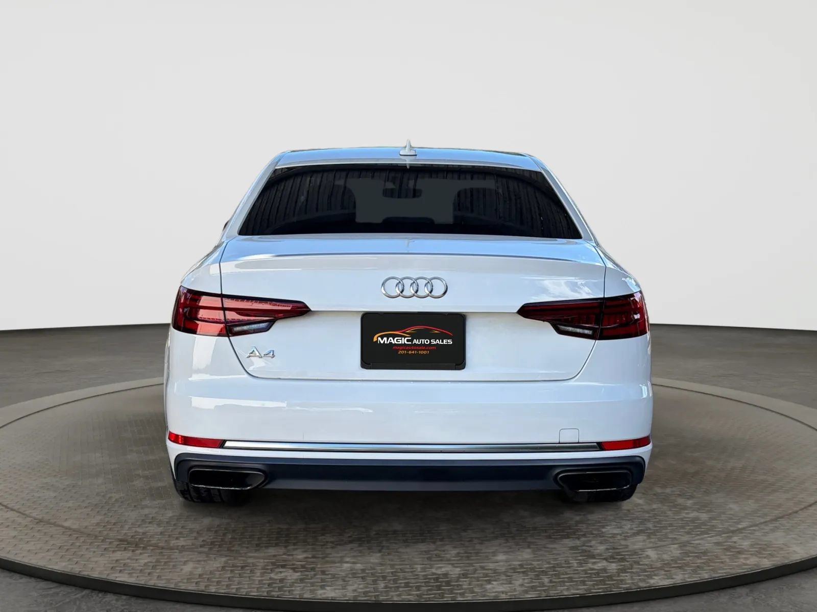 Used 2019 Audi A4 2.0T Premium w/ Convenience Package FWD image 9