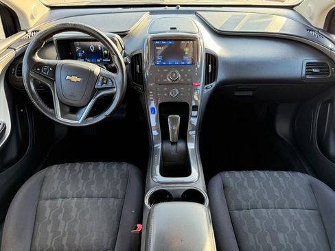 Used 2014 Chevrolet Volt FWD image 7
