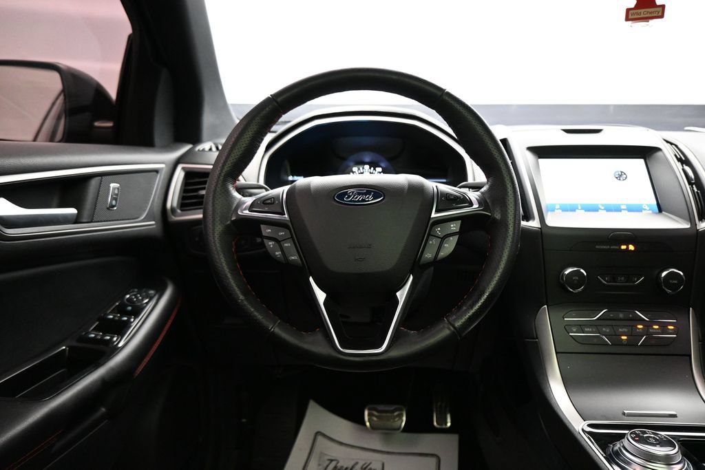Used 2020 Ford Edge ST-Line FWD image 17