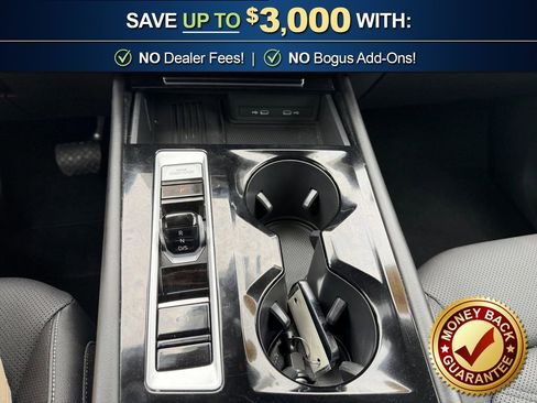 Used 2025 Volkswagen Atlas SE AWD/4WD image 20