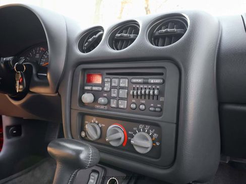 Used 1997 Pontiac Firebird Coupe w/ Opt Pkg image 42