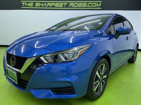 Used 2021 Nissan Versa SV FWD image 5
