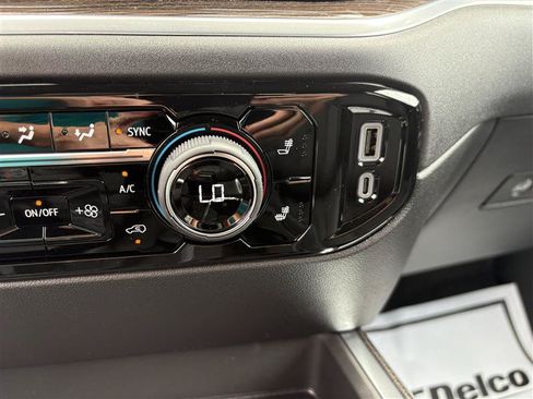 New 2026 Chevrolet Silverado 1500 RST w/ Redline Edition AWD/4WD image 19