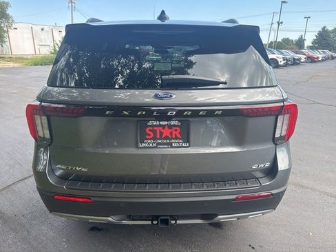 New 2025 Ford Explorer Active w/ Active Comfort Package image 4