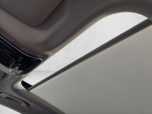 Used 2023 Mercedes-Benz GLC 300 4MATIC image 14