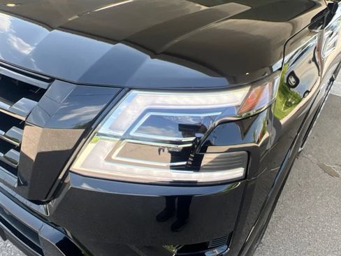 Certified 2023 Nissan Armada SL w/ Midnight Edition Package AWD/4WD image 31