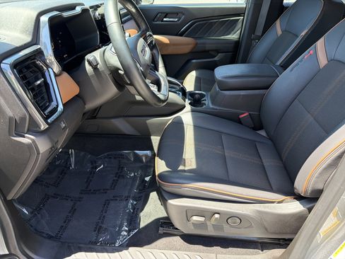 Used 2023 GMC Canyon AT4 AWD/4WD image 14