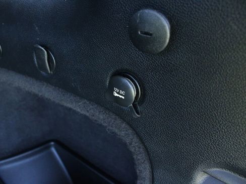 Used 2016 Jeep Grand Cherokee Limited image 12