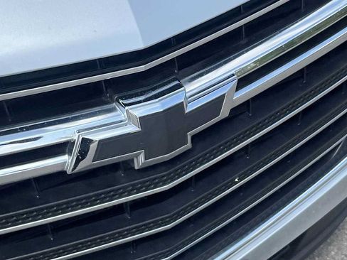 Used 2019 Chevrolet Traverse LT w/ LT Premium Package AWD/4WD image 24
