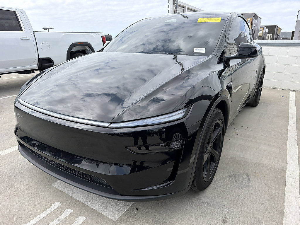 Used 2026 Tesla Model Y Long Range AWD/4WD image 2