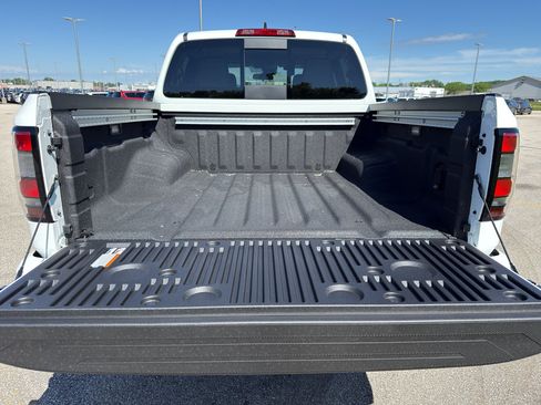 New 2026 Nissan Frontier SV w/ SV Convenience Package AWD/4WD image 8