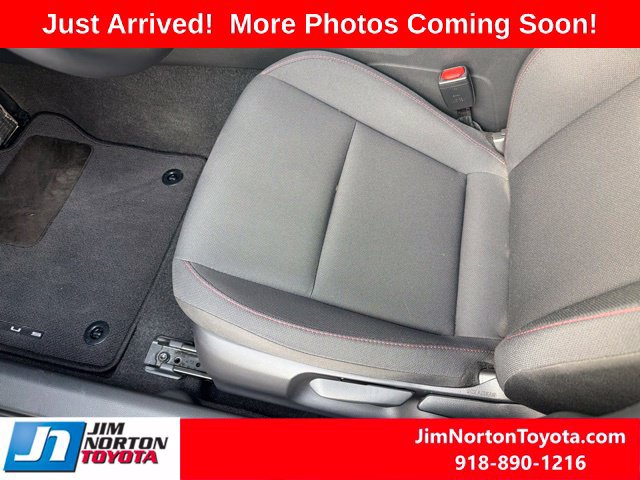 Used 2026 Toyota Prius Plug-In Hybrid FWD image 9