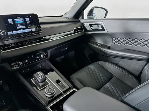Used 2025 Mitsubishi Outlander SEL Black Edition image 23