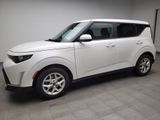 Used 2023 Kia Soul LX w/ LX Technology Package image 2