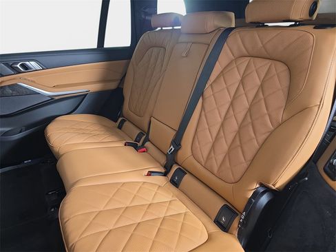 New 2026 BMW X7 xDrive40i image 14