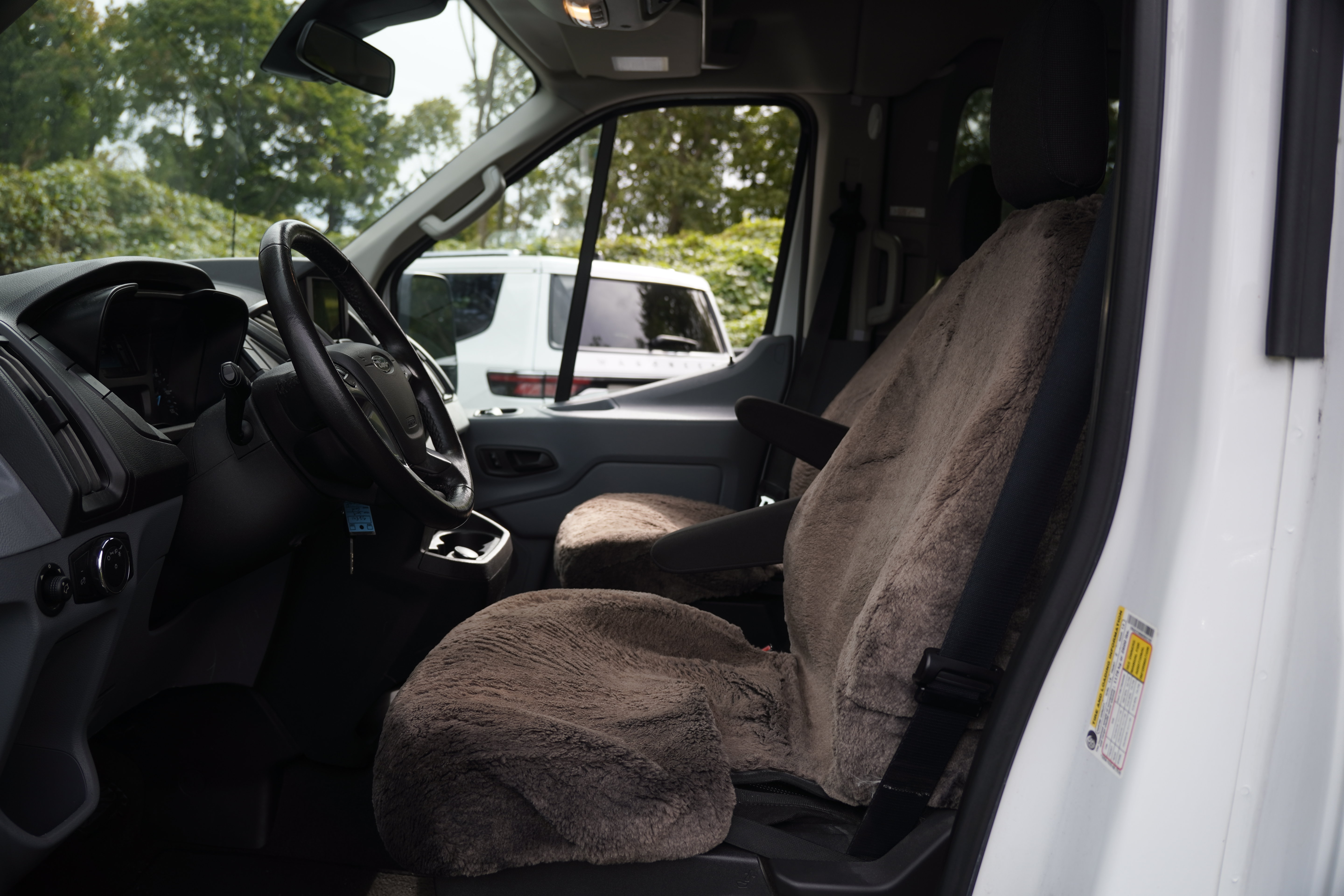 Used 2019 Ford Transit 350 XLT RWD image 18