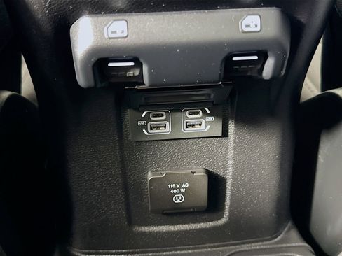 Used 2023 Jeep Gladiator Overland image 23