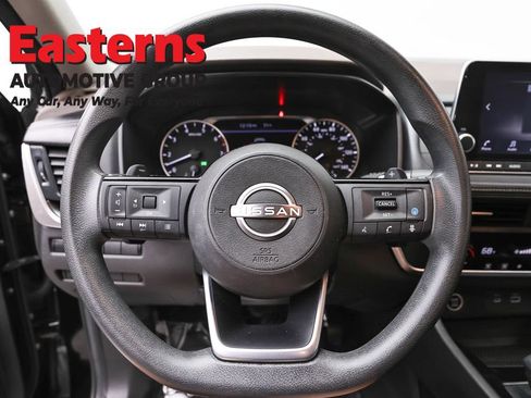 Used 2023 Nissan Rogue SV AWD/4WD image 10