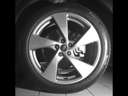 Certified 2025 Audi Q5 Prestige AWD/4WD image 9