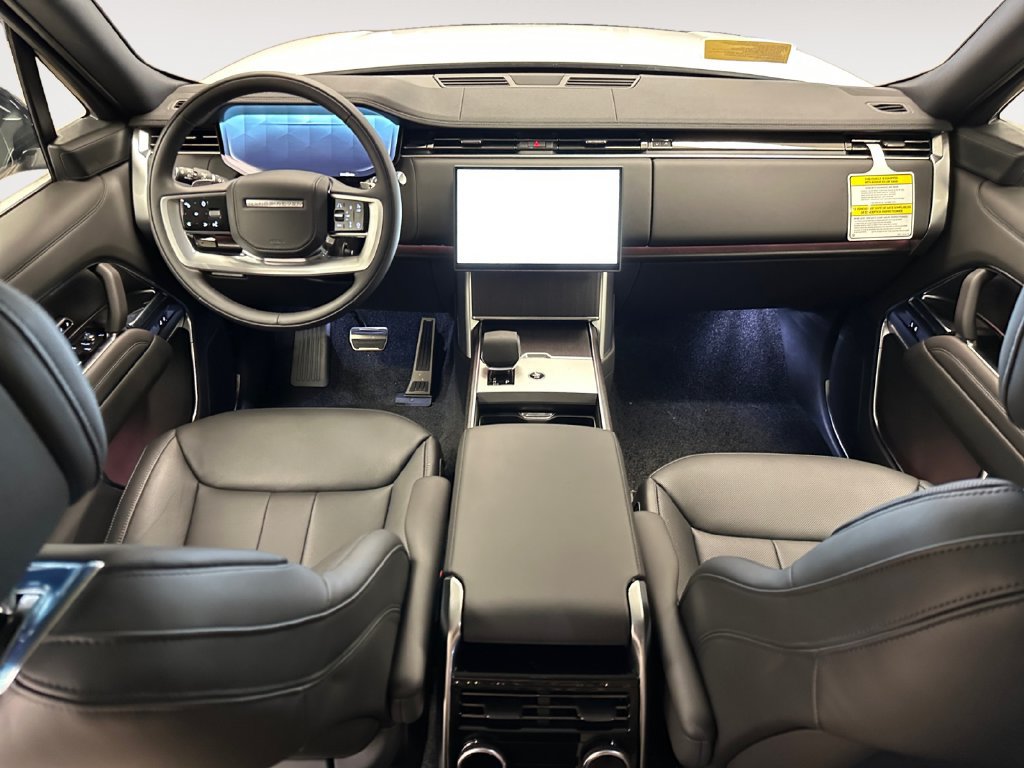 New 2026 Land Rover Range Rover Long Wheelbase SE AWD/4WD image 11