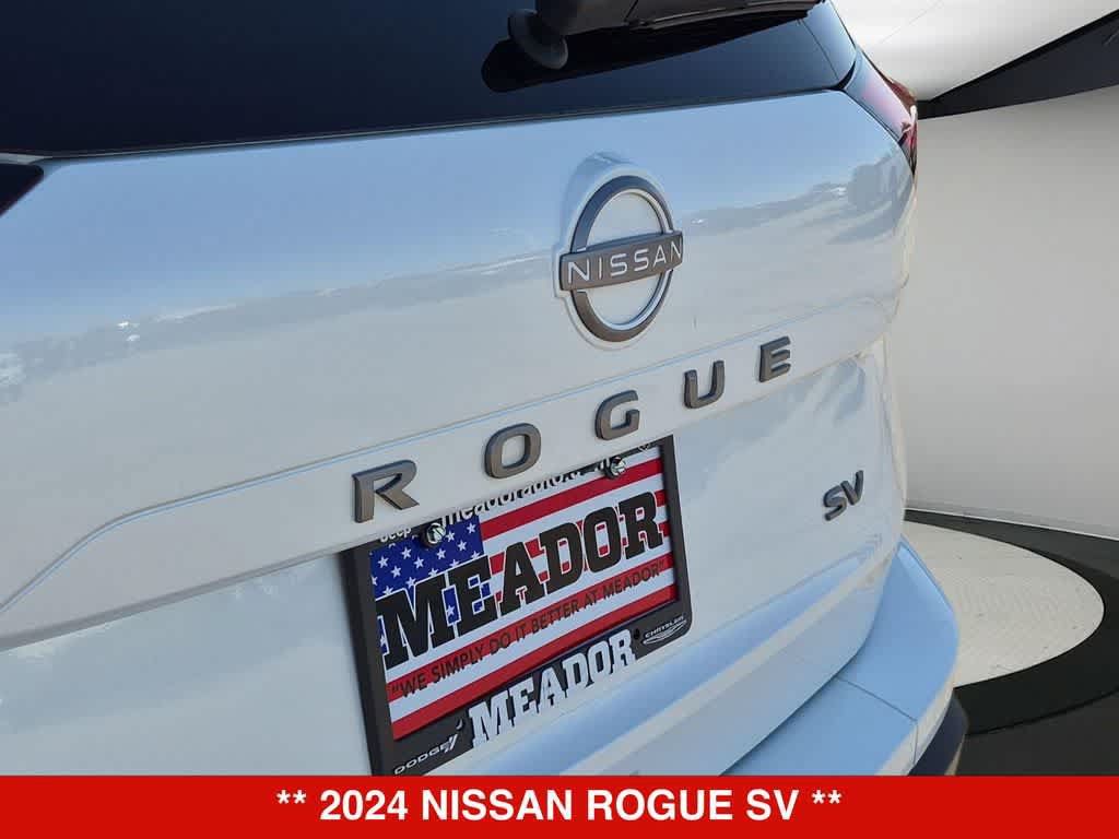 Used 2024 Nissan Rogue SV FWD image 12