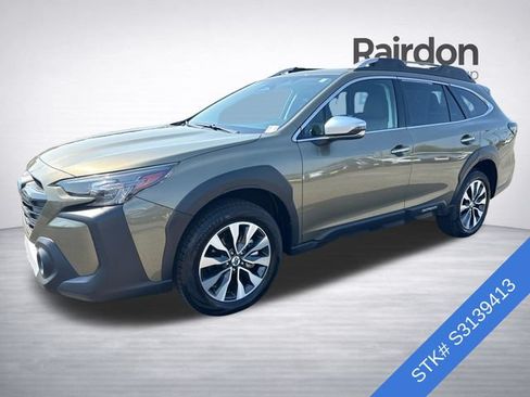 Used 2025 Subaru Outback Touring XT AWD/4WD image 3