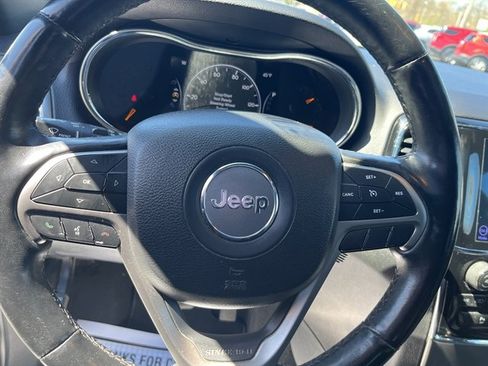 Used 2019 Jeep Grand Cherokee Limited w/ Luxury Group II AWD/4WD image 22