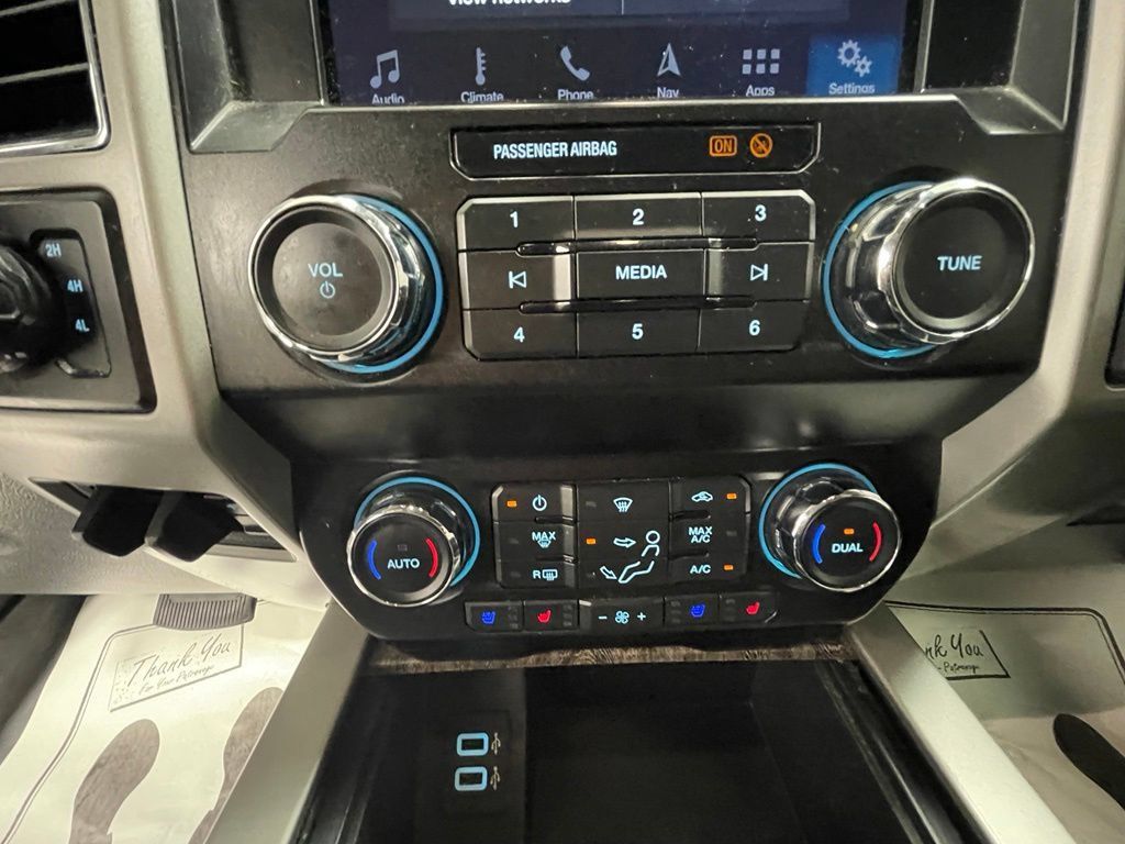 Used 2019 Ford F250 Lariat w/ Lariat Ultimate Package AWD/4WD image 24