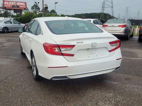 Used 2018 Honda Accord LX image 19