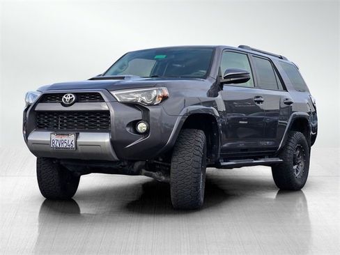 Used 2019 Toyota 4Runner TRD Off-Road image 8