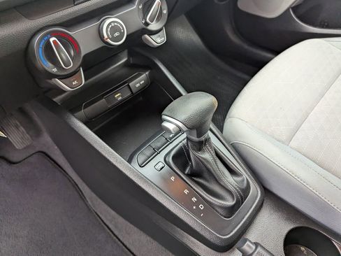 Used 2023 Kia Rio S image 21